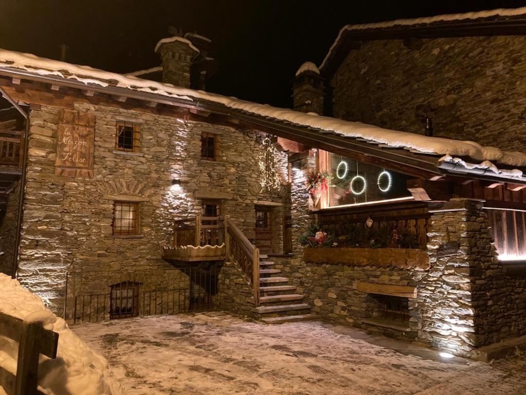 La Meizon de Felise Arvier Exterior foto